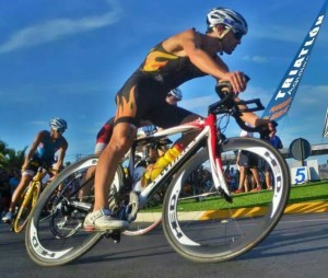 IVÁN CÁCERES4 300x254 - IVÁN CÁCERES4