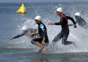 050625-N-7575W-011 Triathlon swimming 300x214 - 050625-N-7575W-011