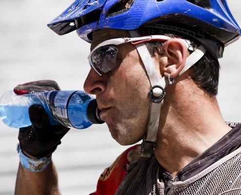 ¿CÓMO MI INICIO EN EL ENTRENAMIENTO DE TRIATLÓN Parte I? powerade ion4 ciclista 495x400 - ¿CÓMO MI INICIO EN EL ENTRENAMIENTO DE TRIATLÓN Parte I?
