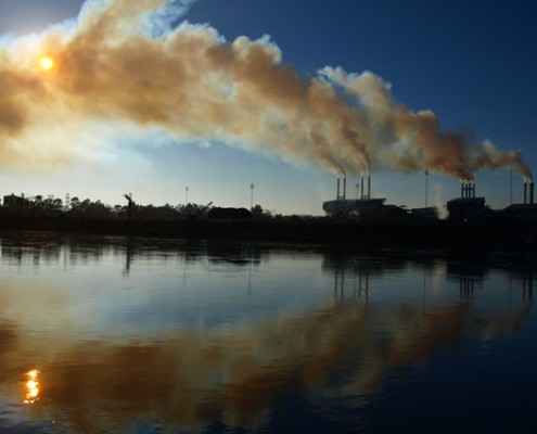 ¿EXISTEN RIESGOS A LA HORA DE HACER EJERCICIO AL AIRE LIBRE? contaminacionatmosferica 495x400 - ¿EXISTEN RIESGOS A LA HORA DE HACER EJERCICIO AL AIRE LIBRE?