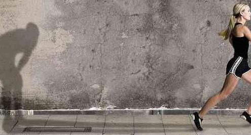 Recuperación 495x267 - LA FALTA DE SUEÑO Y DE DESCANSO AUMENTA EL RIESGO DE LESIONES