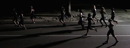 Grupo correr de noche 700x186 495x186 - LOS 5 MÉTODOS PRINCIPALES DEL ENTRENAMIENTO DE RESISTENCIA