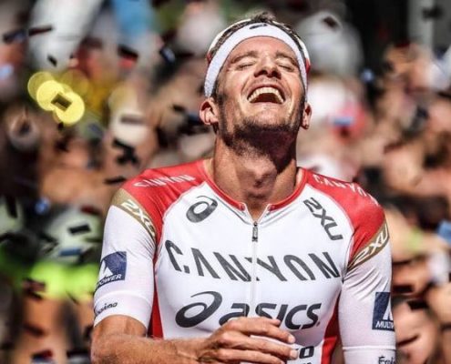 frodeno 495x400 - 10 CLAVES PARA TERMINAR CON ÉXITO UN TRIATLÓN DE LARGA O MEDIA DISTANCIA