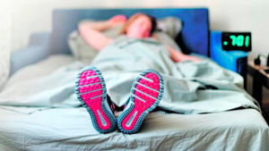 blog deporte alto nivel chica durmiendo 300x169 - blog-deporte-alto-nivel_chica-durmiendo