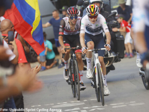 carlos rodriguez y juan ayuso vuelta espana et09 2022 aso fototeca 300x226 - carlos-rodriguez-y-juan-ayuso-vuelta-espana-et09-2022-aso-fototeca